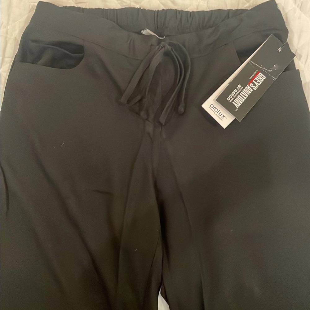 2 pairs brand new Grey’s Anatomy 5 pocket scrub pants